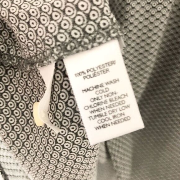 LOFT Bell Sleeve Blouse in Gray and White Geometric Print - Size M - Picture 8 of 8